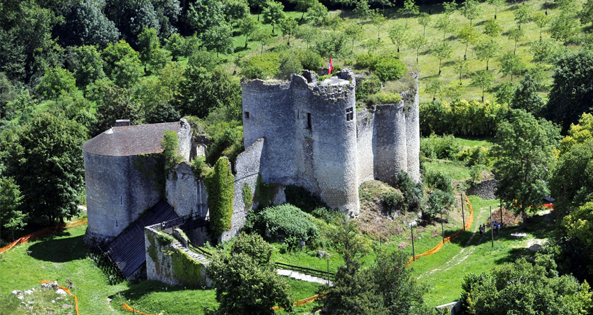 montaigu-le-blin-forteresse-002